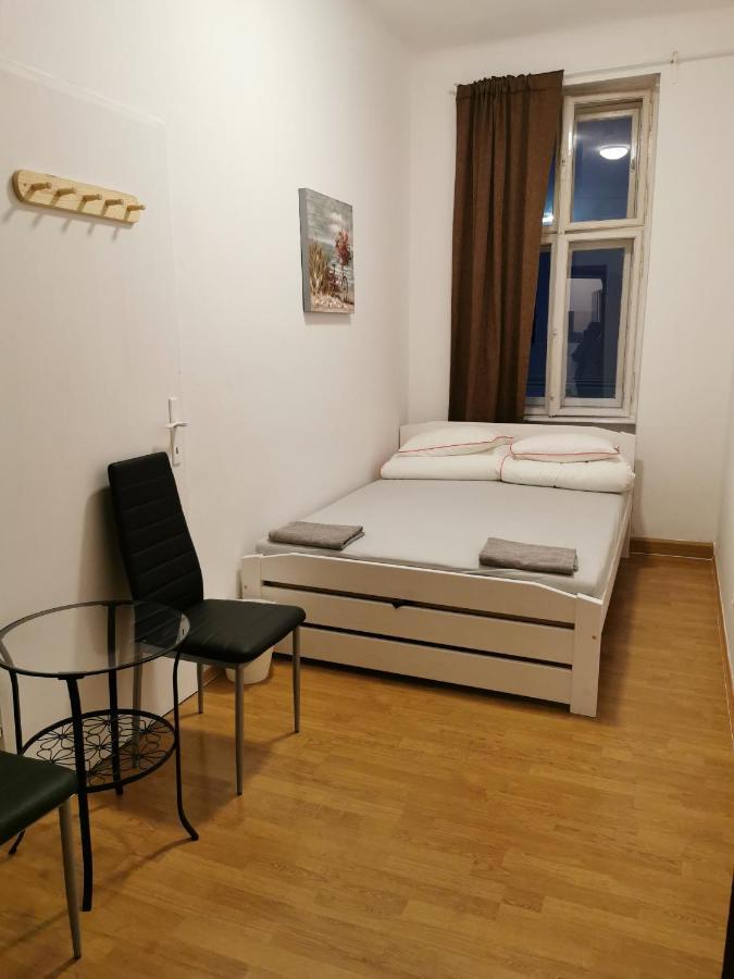 Habitación Doble Estándar con baño compartido