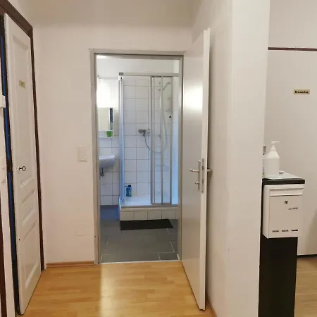 7Brunnen Hostel Beds & Rooms-3