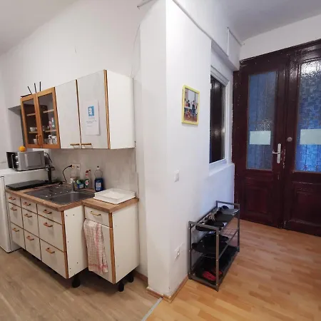 7Brunnen Hostel Beds & Rooms-2